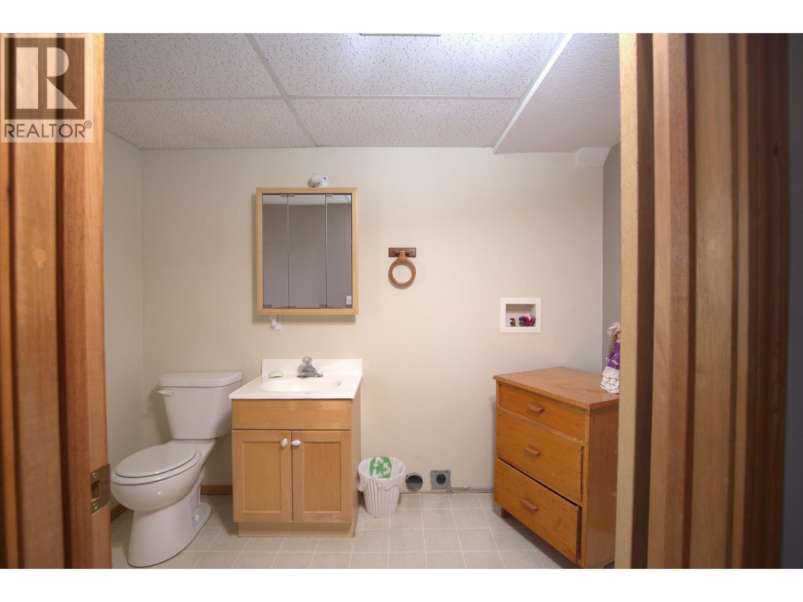 5726 WALTERS DRIVE - 31