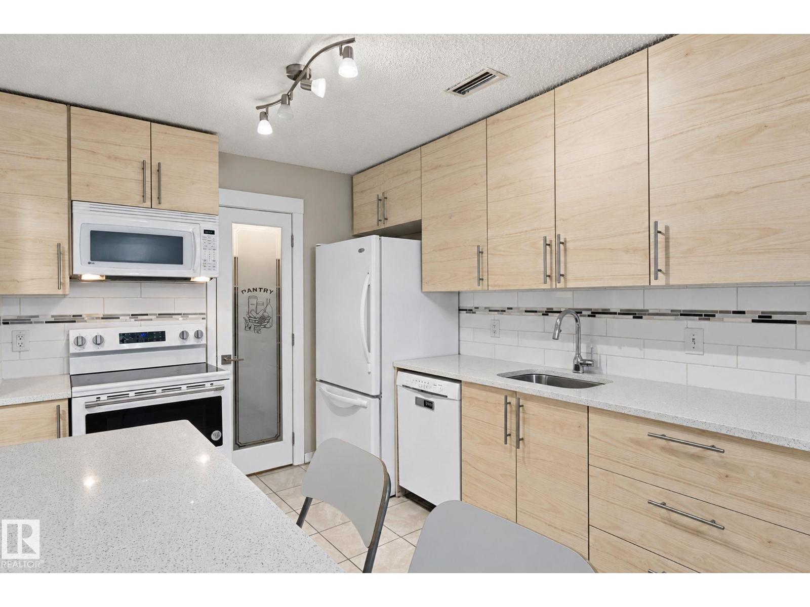3111 142 Avenue NW, photo 10