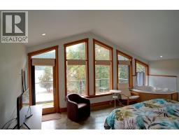 Bedroom - 4662 Crescent Road, Nelson, BC V1L6N3 Photo 13