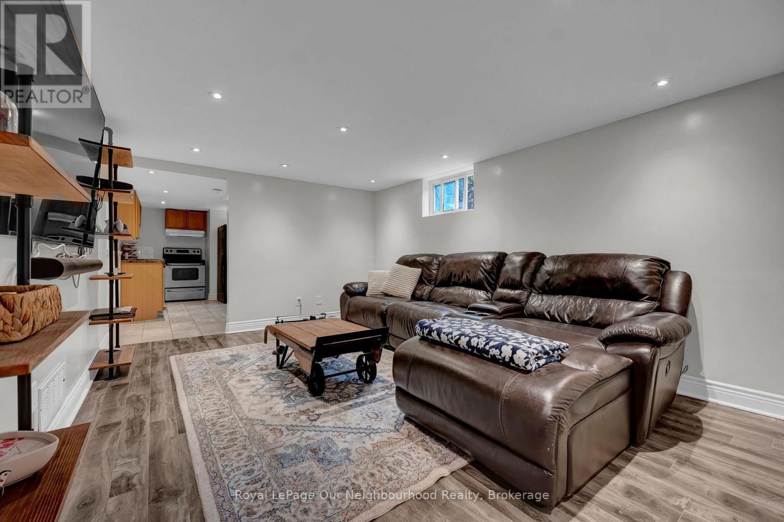 312 Gibbons Street, Oshawa, ON photo 25