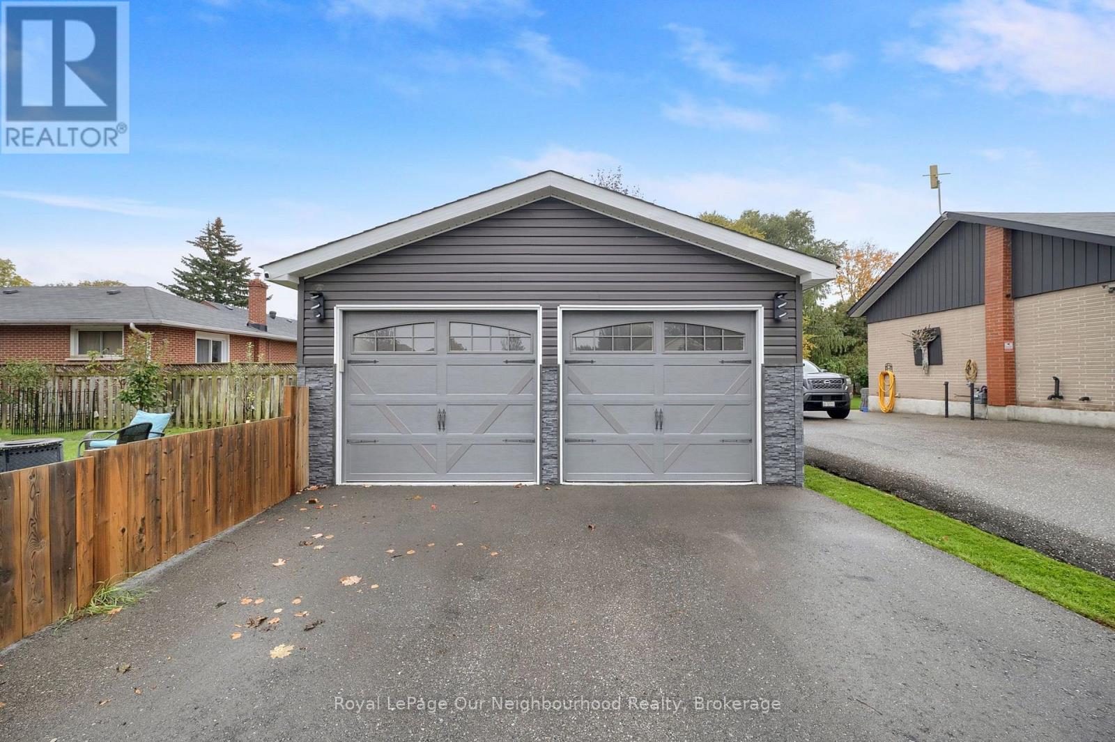 312 Gibbons Street, Oshawa, ON photo 38