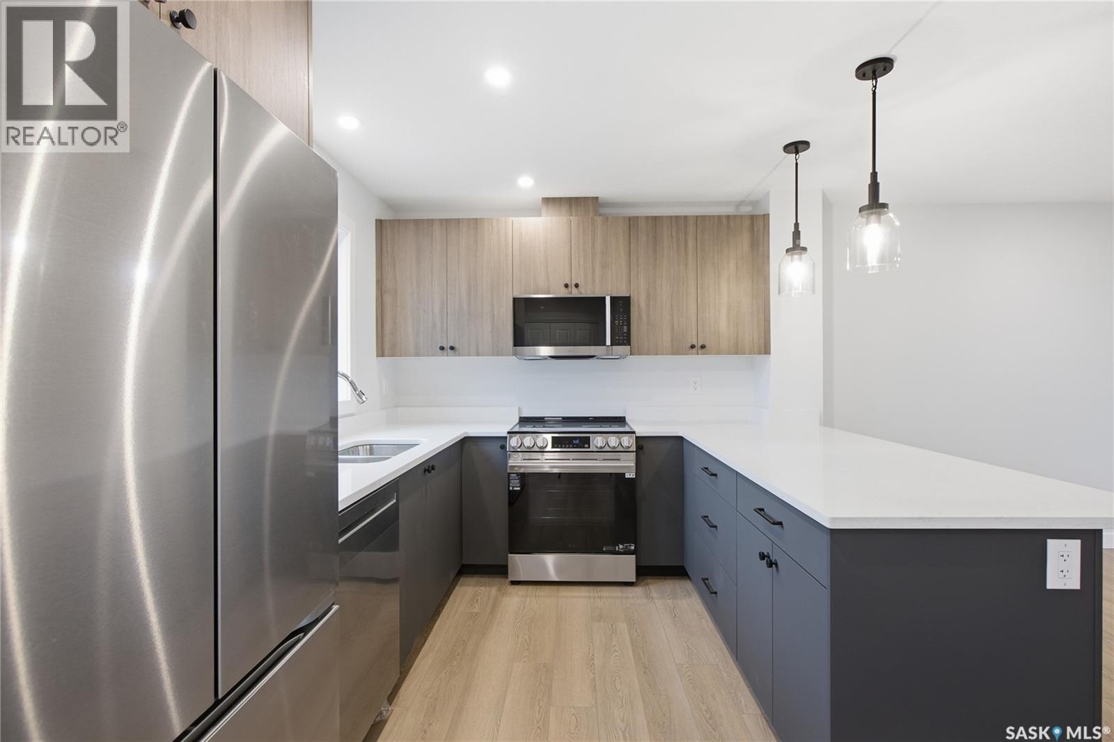 279 Mark BEND, Saskatoon — photo 9