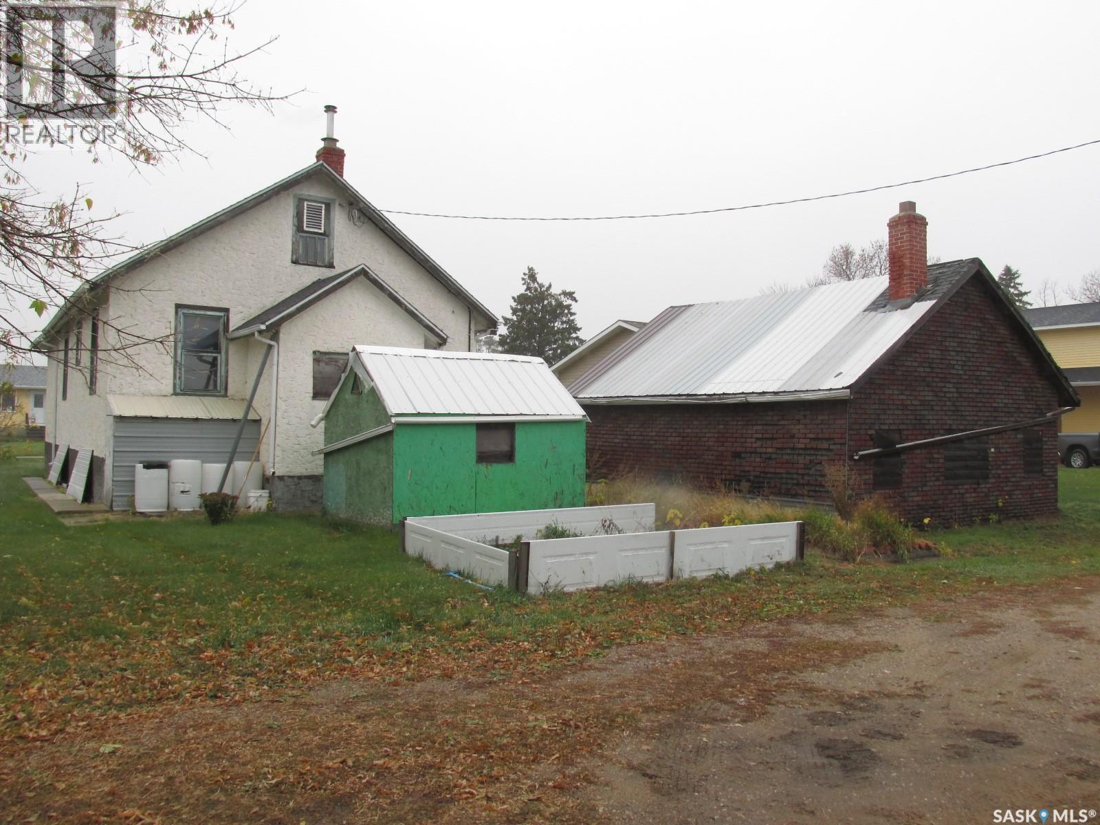 2911 Albert STREET - 42