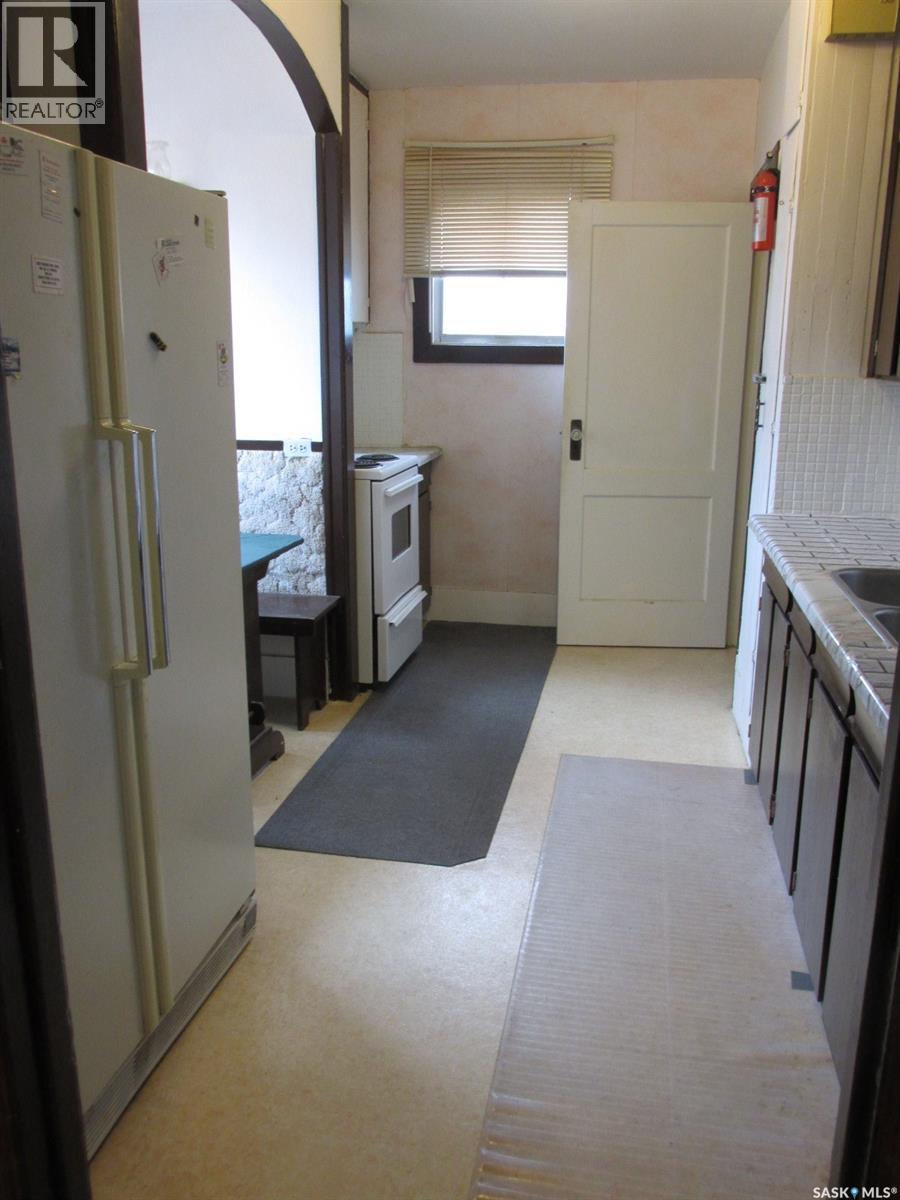 2911 Albert STREET - 6