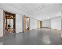 17206 Callingwood Rd Nw, Edmonton, AB T5T5P1 Photo 35