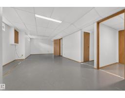 17206 Callingwood Rd Nw, Edmonton, AB T5T5P1 Photo 37