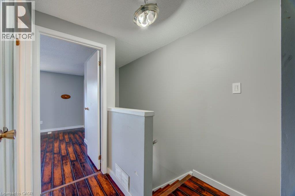 3 bedroom Single Family interior view, 16- 320 WESTMINISTER Avenue, London, Ontario