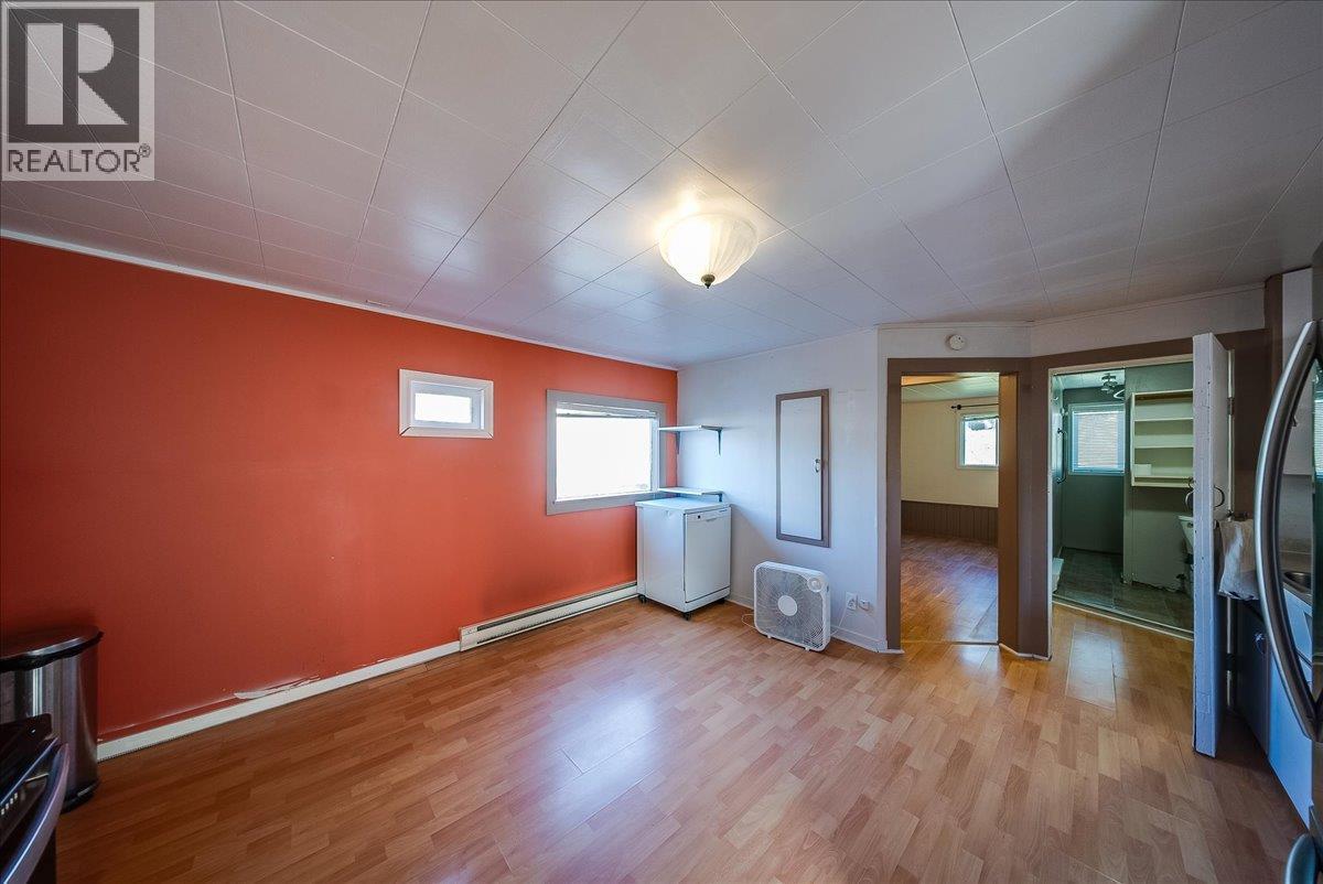 526 8TH Avenue - 10