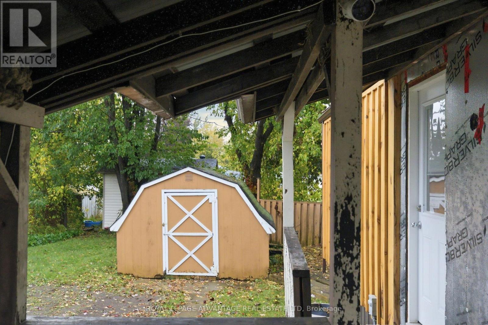 Kavanagh Drive South — photo 18