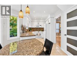 2pc Bathroom - 108 Eveleigh, Windsor, ON N9E4M1 Photo 11
