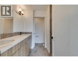 802, 195 Belvedere Drive SE - photo 24