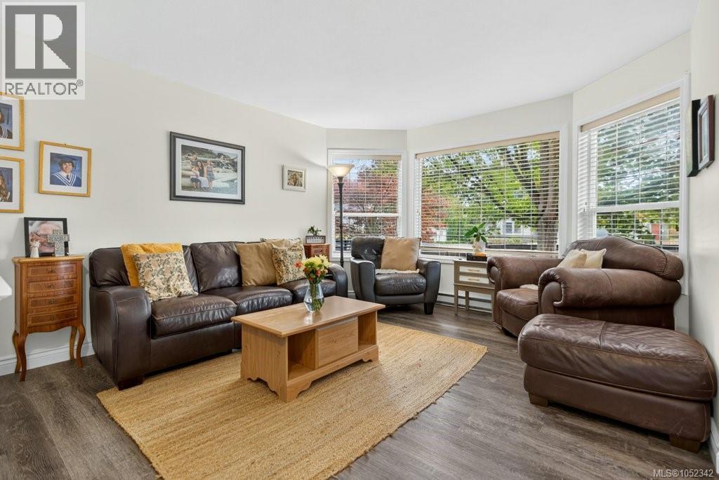 1286 Noel Ave - 8