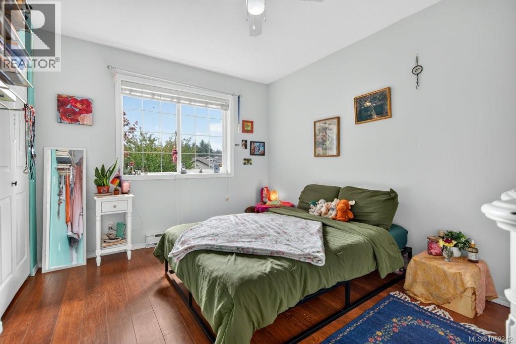 1286 Noel Ave - 33