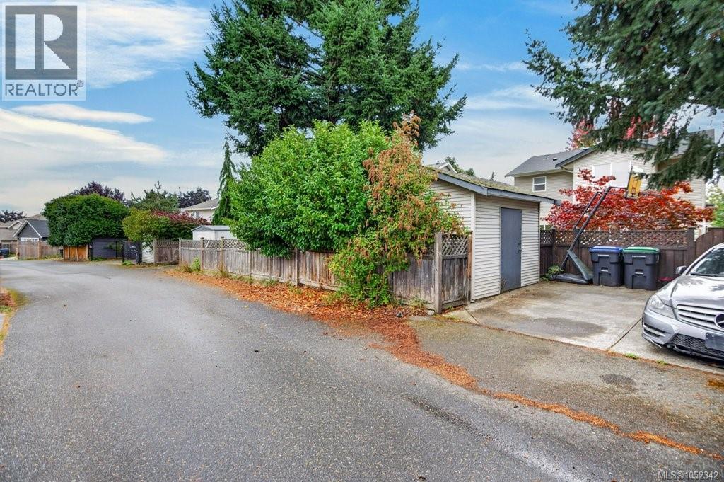 1286 Noel Ave - Image 55