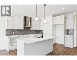 4pc Bathroom - 89 Heritage Park, Cochrane, AB T4C3N1 Photo 14