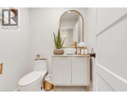 5pc Bathroom - 45 Aldershot Place, Burlington, ON L7T1C2 Photo 13