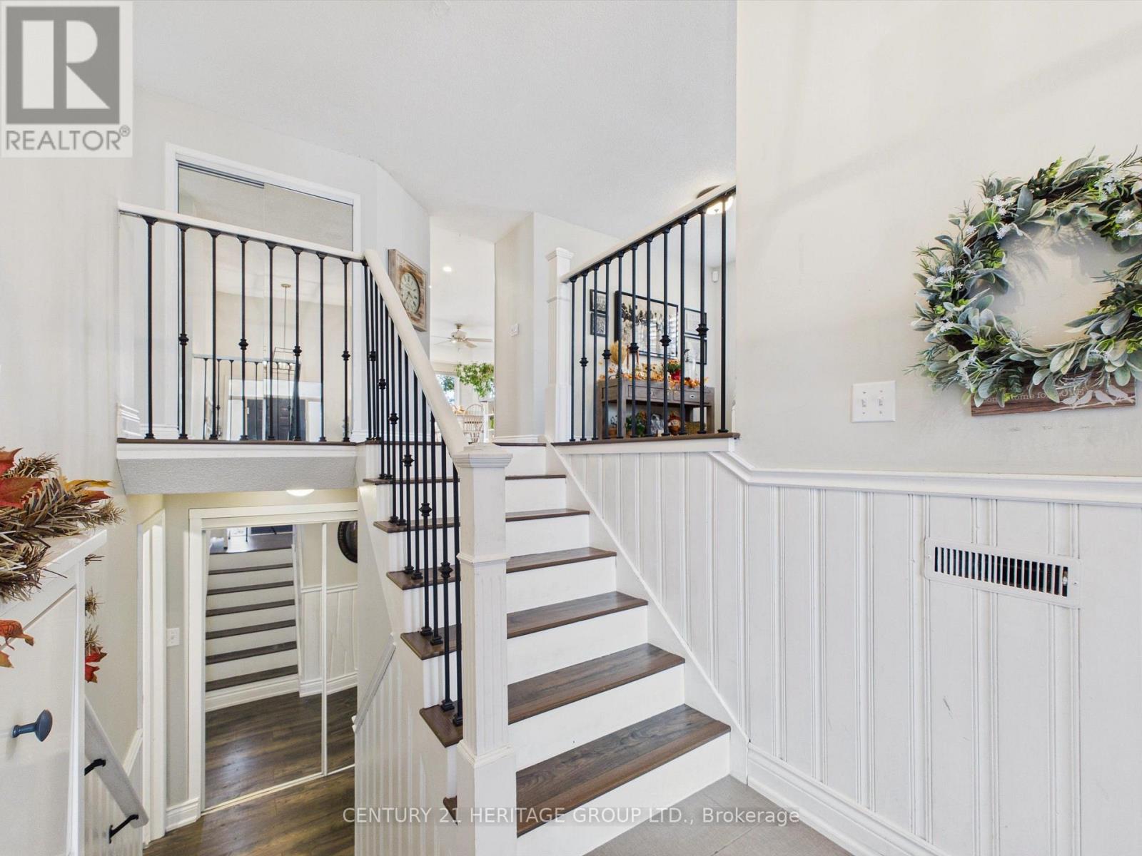 41 MILLS COURT, Bradford West Gwillimbury (Bradford) — photo 5