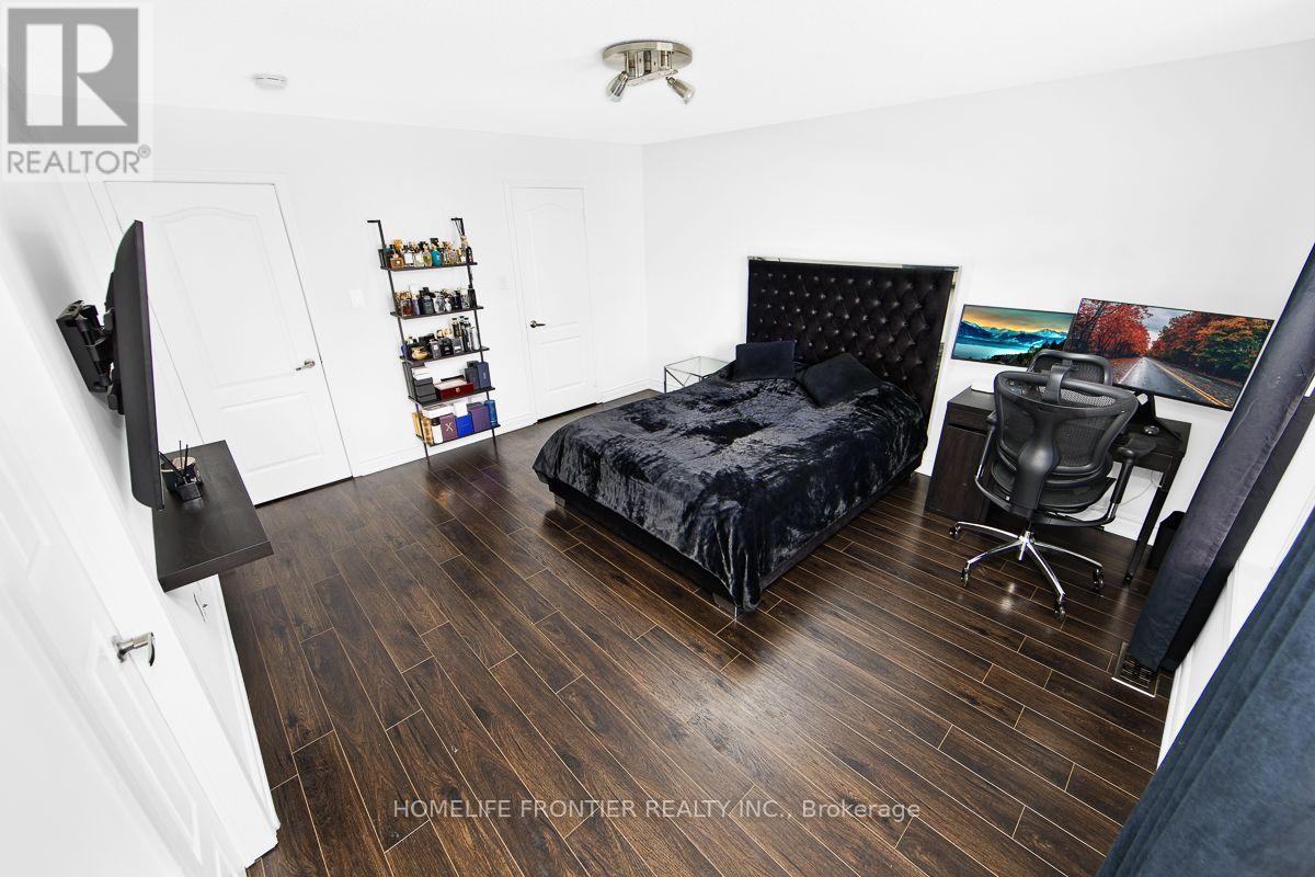 18 Hopkins Crescent, Bradford West Gwillimbury, ON photo 23