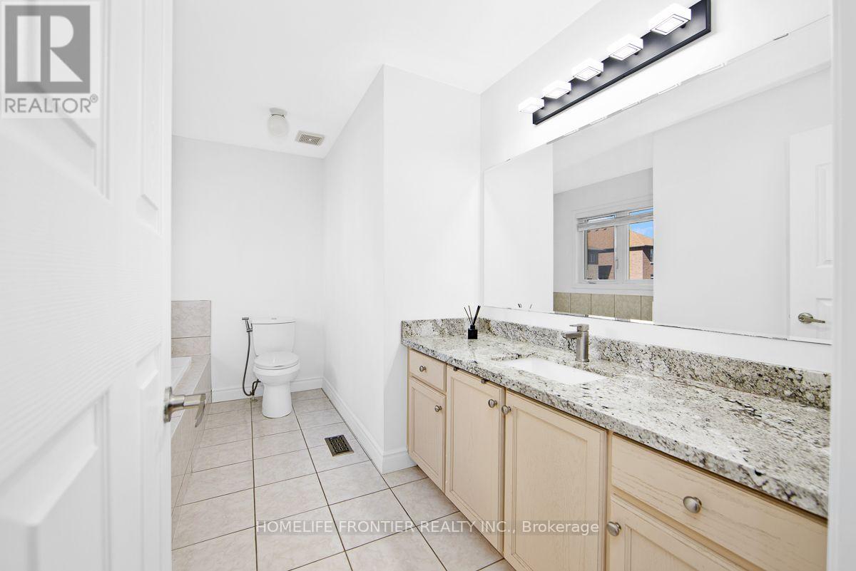 18 Hopkins Crescent, Bradford West Gwillimbury, ON photo 24