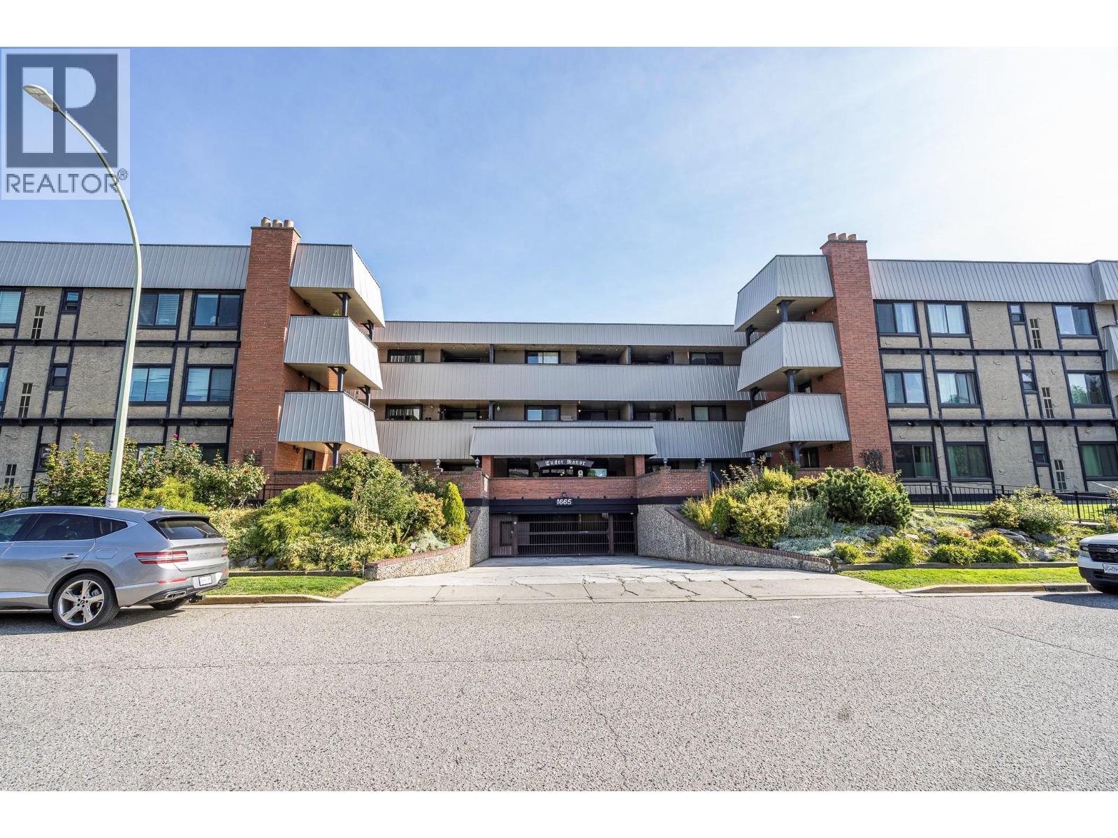 1665 Ufton Court Unit# 220, Kelowna