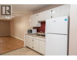 1665 Ufton Court Unit# 220, Kelowna, BC V1Y8G7 Photo 9