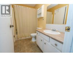 1665 Ufton Court Unit# 220, Kelowna, BC V1Y8G7 Photo 16