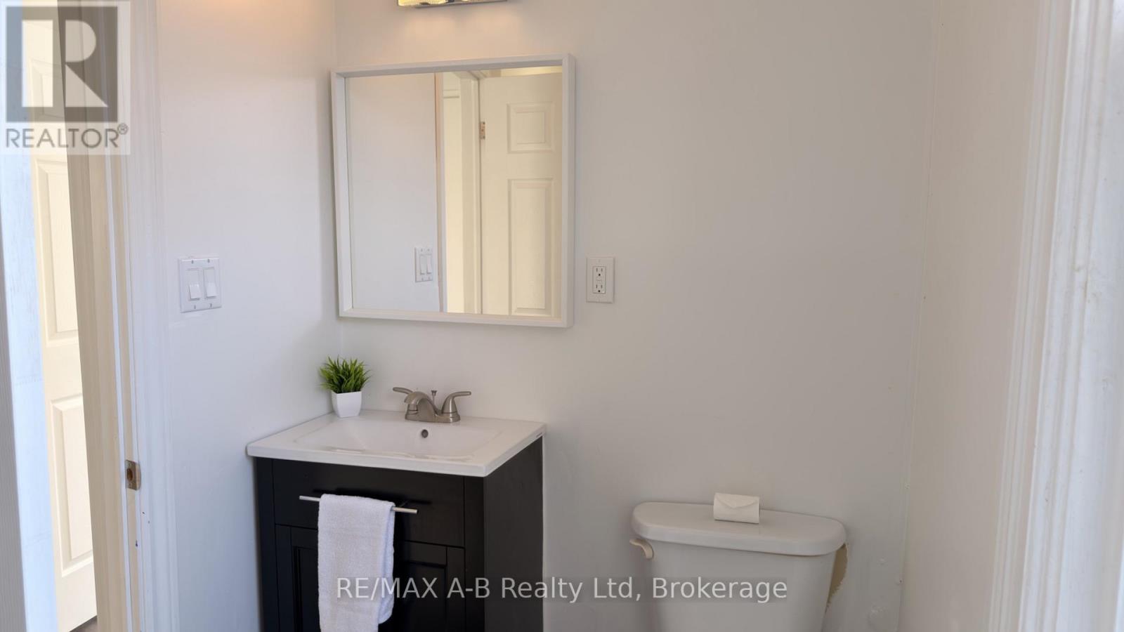 92 East Gore Street — photo 15