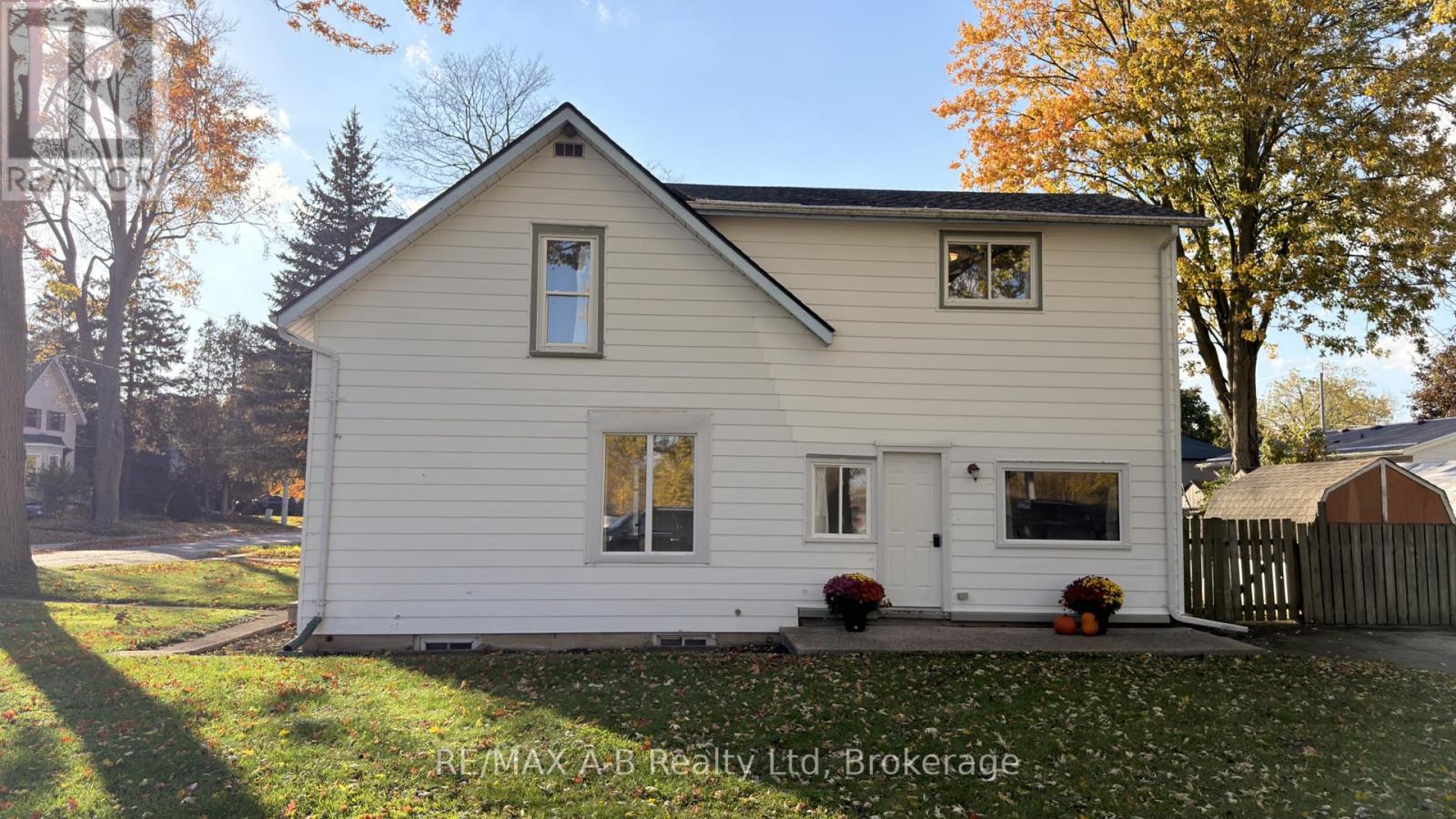 92 EAST GORE STREET, Stratford — photo 5