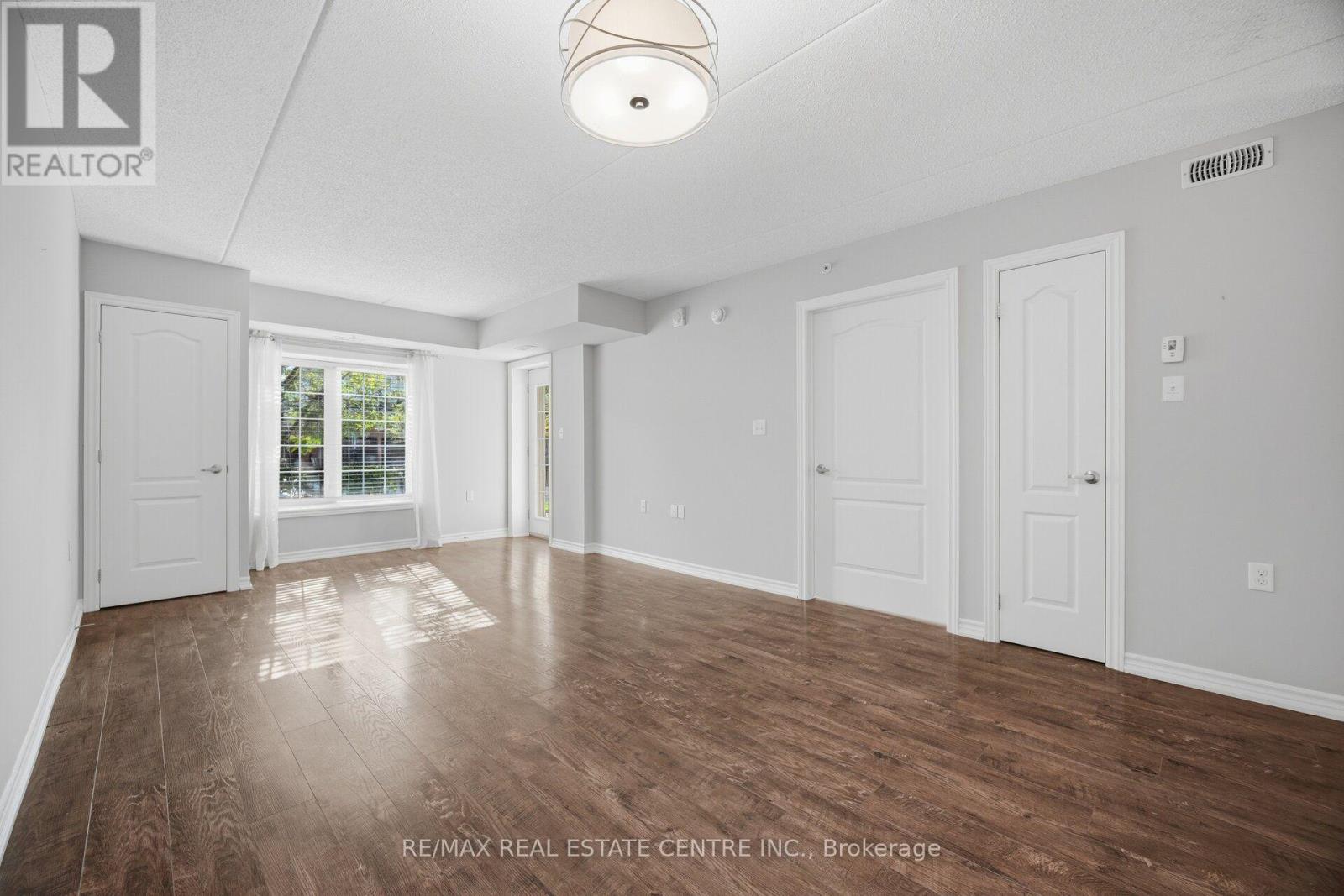 1450 Main Street East — photo 16
