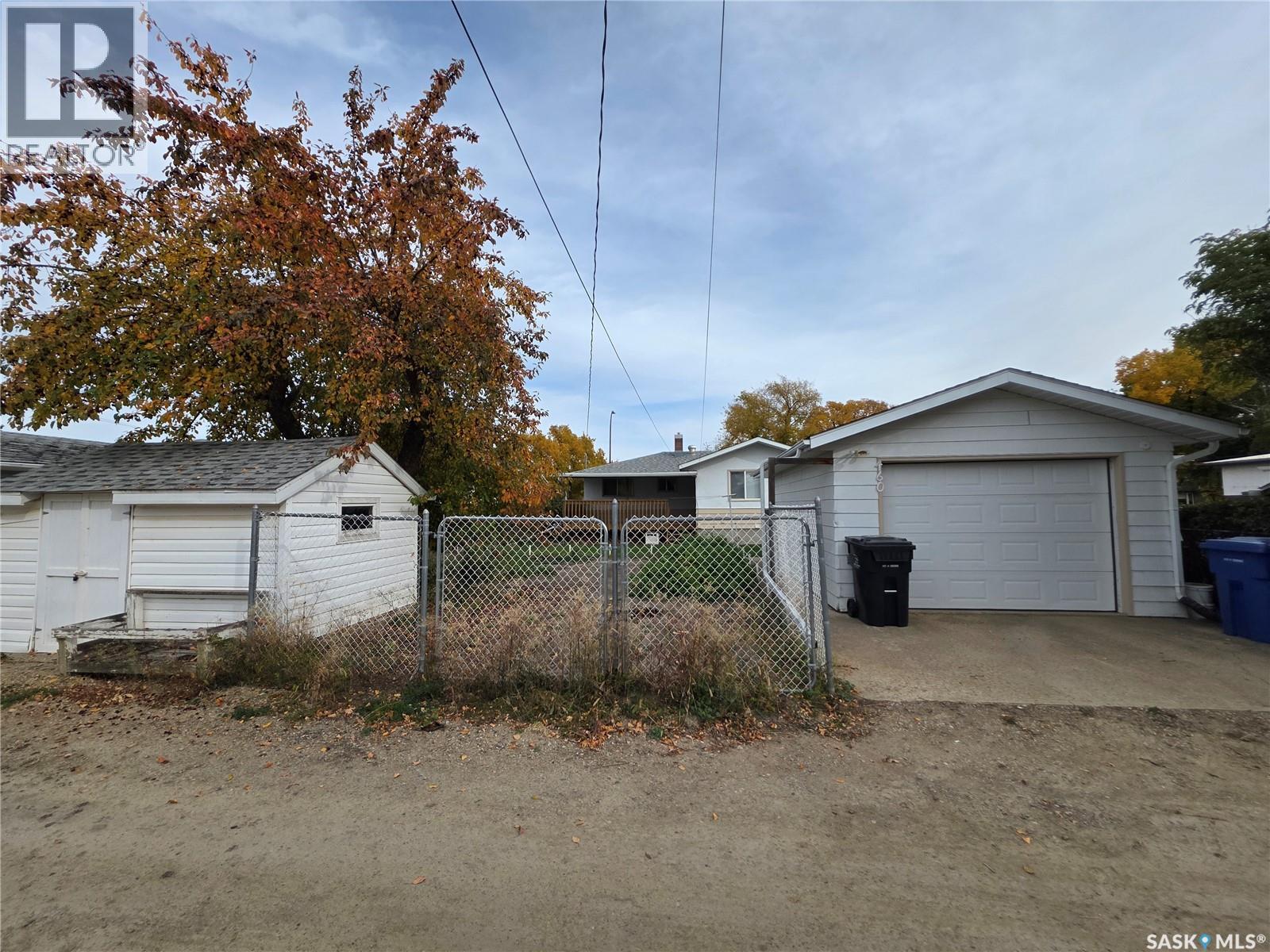 460 7th AVENUE SE, Swift Current — photo 33