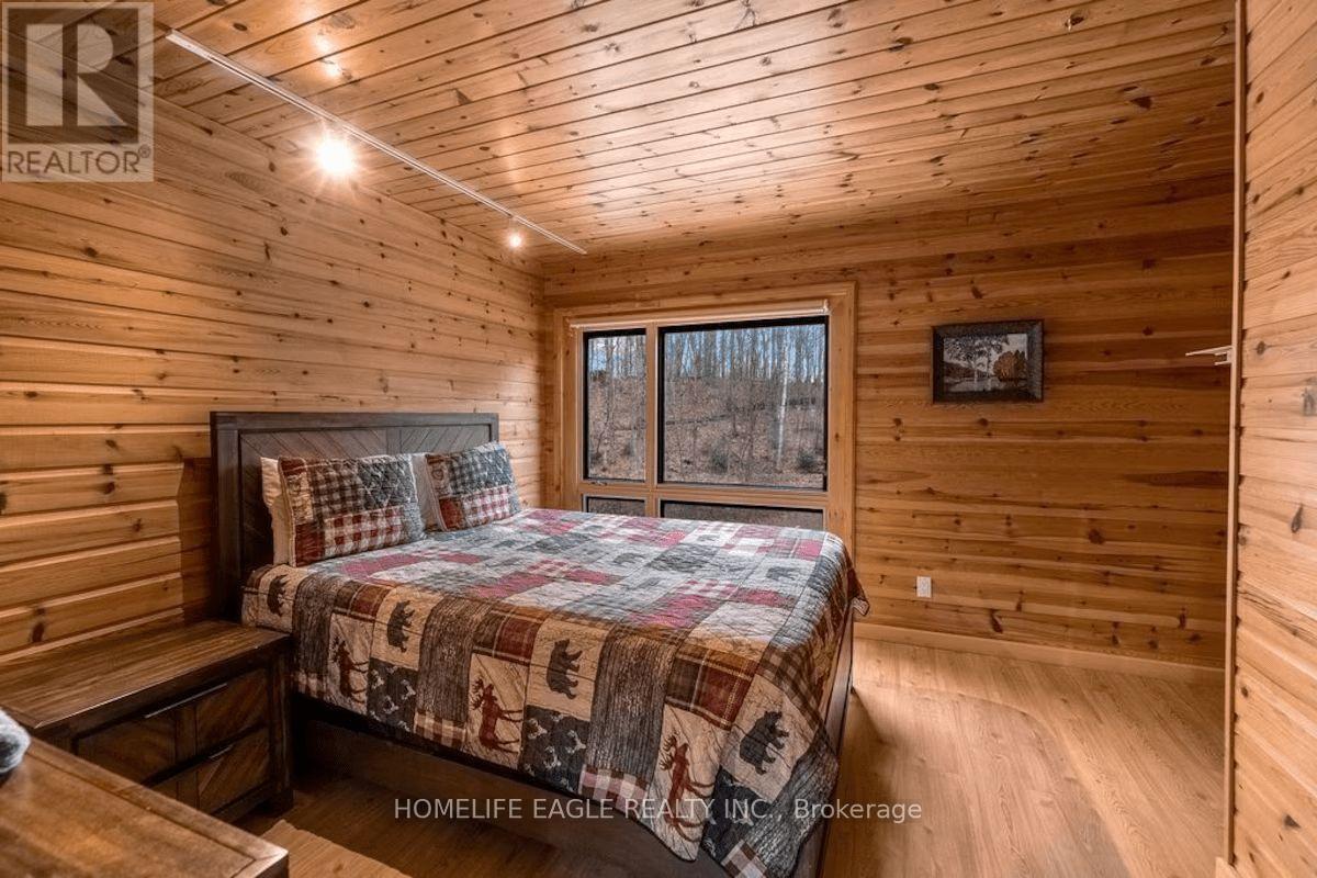 1092 South Clear Lake Road, Bracebridge, ON photo 34