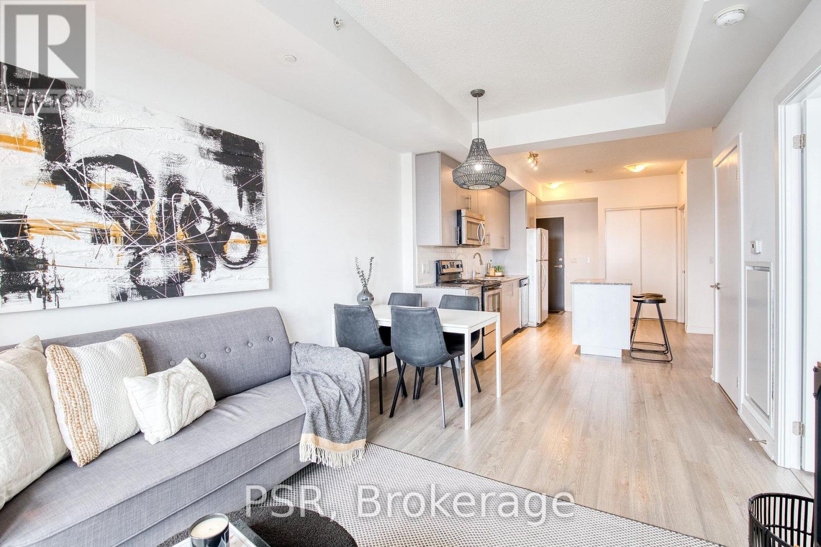 85 Duke Street West — photo 13
