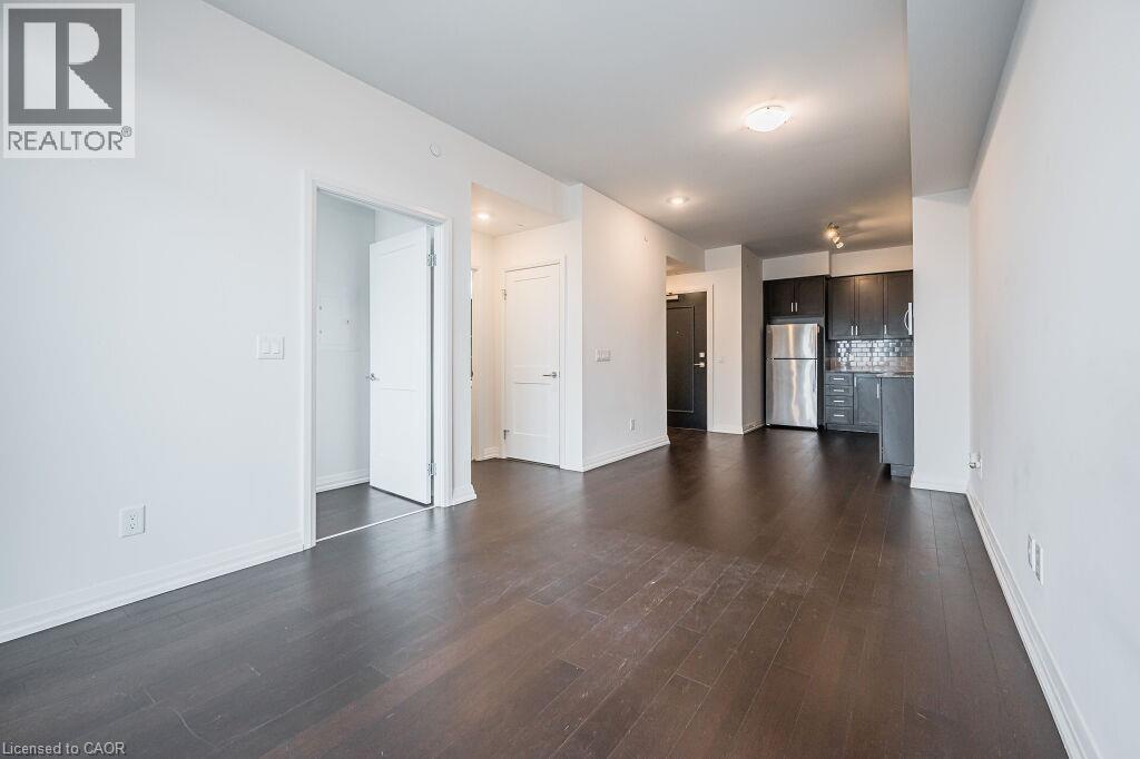 155 Caroline Street South — photo 17
