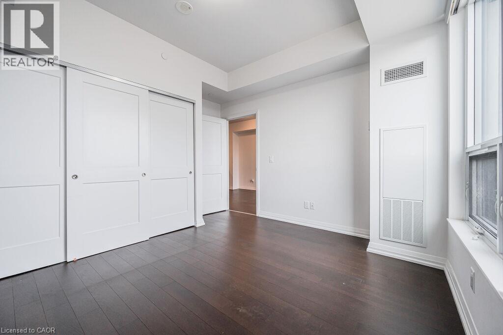155 Caroline Street South — photo 25