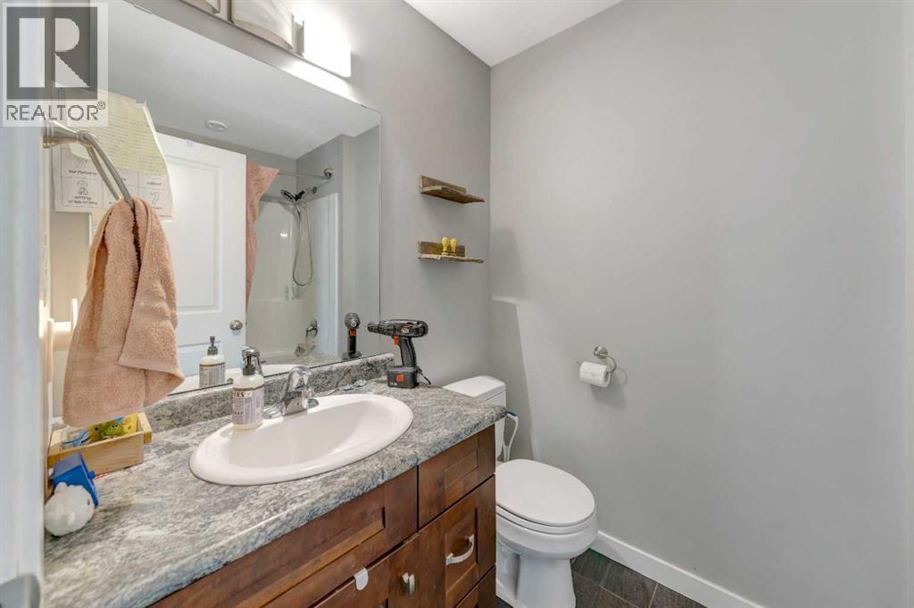 3701 41 Avenue - 16