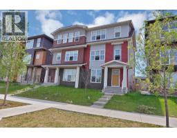 533 Savanna Boulevard NE - photo 2