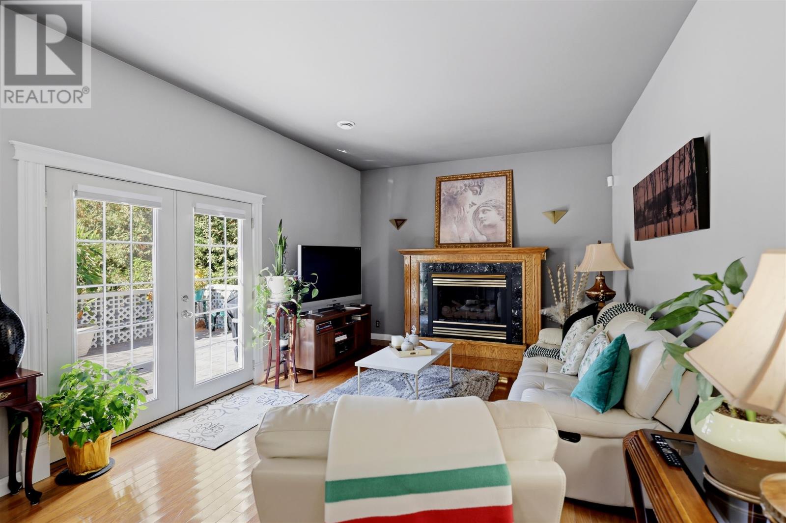 305 Reid ST - 12