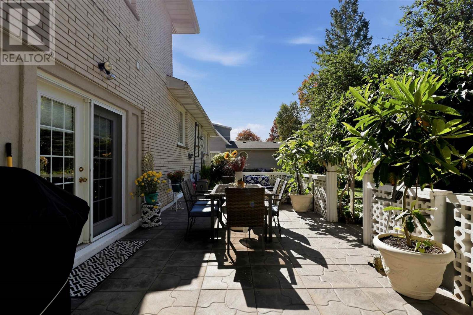 305 Reid ST - 36