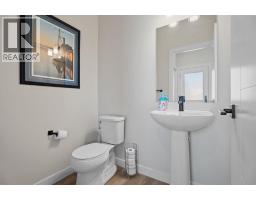 44 D'arcy Boulevard - photo 18