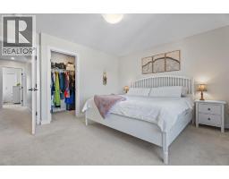 44 D'arcy Boulevard - photo 23