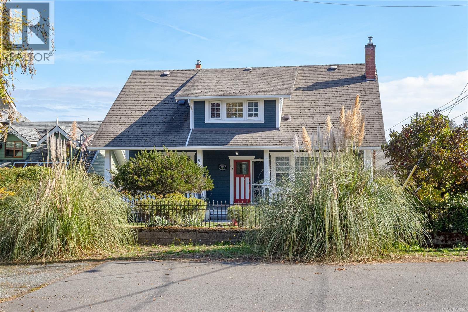 9945 Cedar St - 1