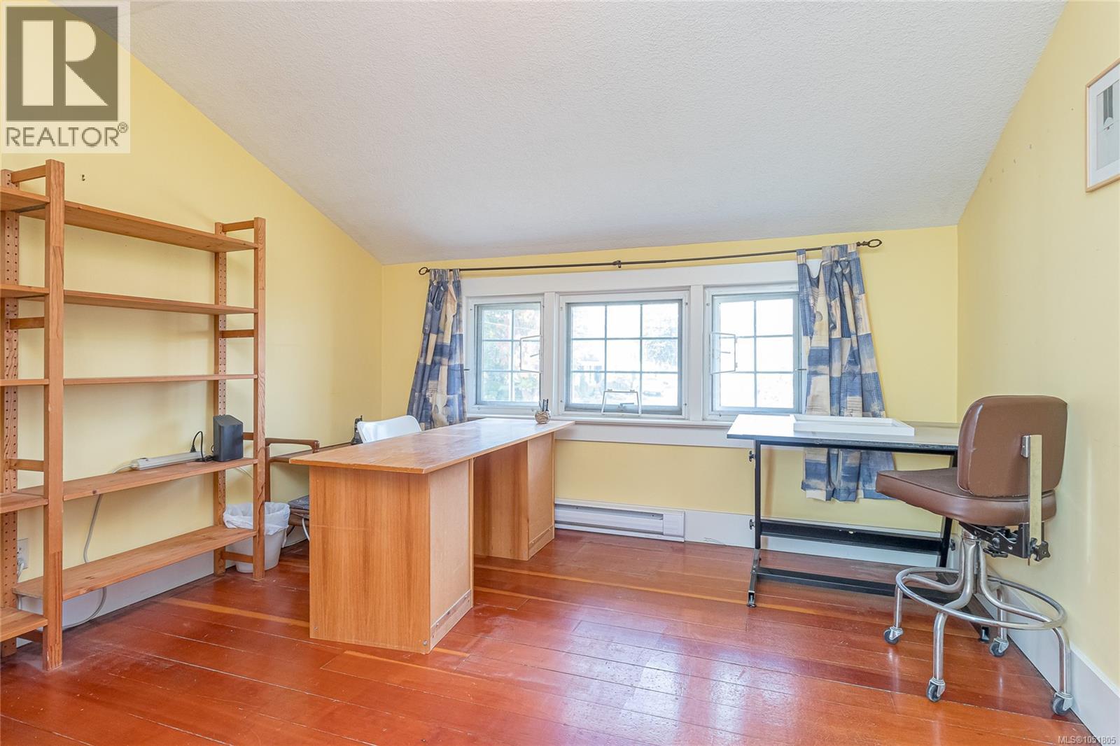 9945 Cedar St - 28
