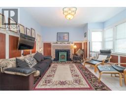 Living room - 9945 Cedar St, Chemainus, BC V0R1K1 Photo 11