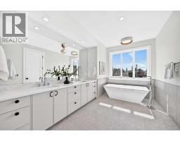 507 26 Avenue NE - photo 31