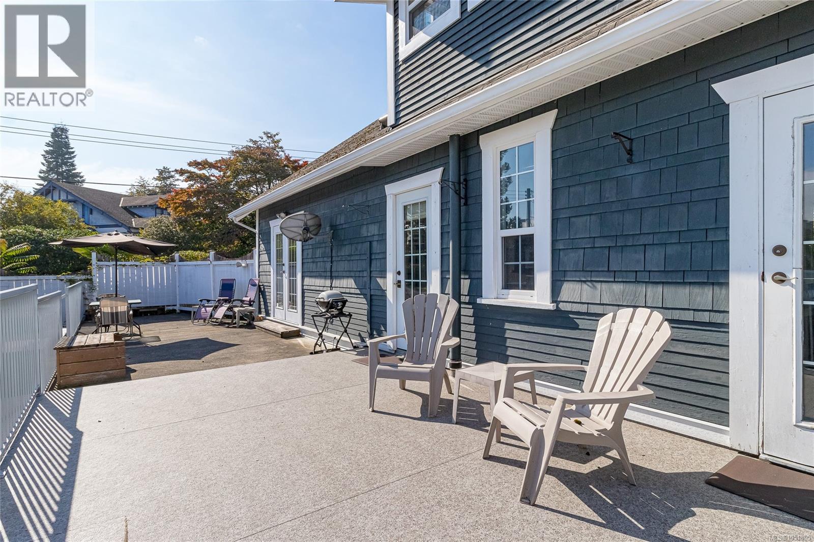 9945 Cedar St - 51