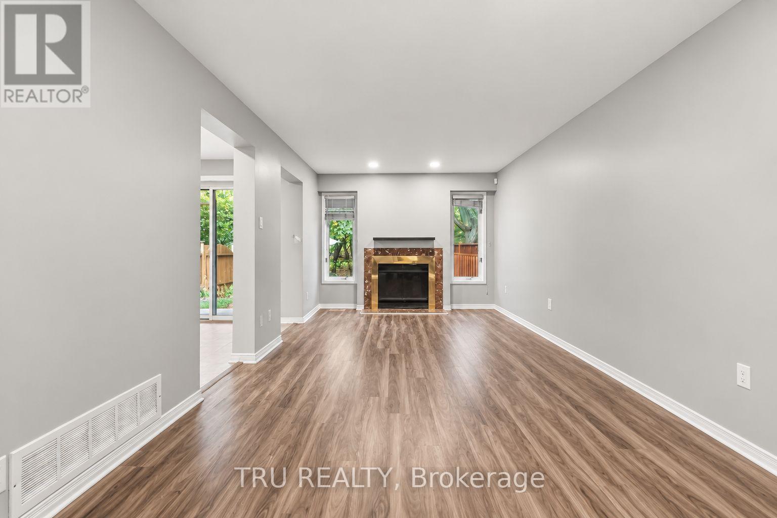 62 Hunter'S Glen Crescent — photo 10