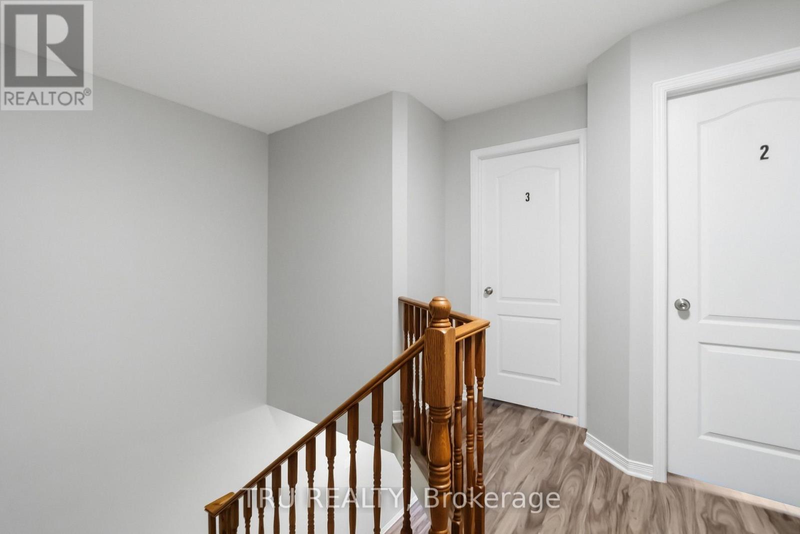 62 HUNTER'S GLEN CRESCENT - 16