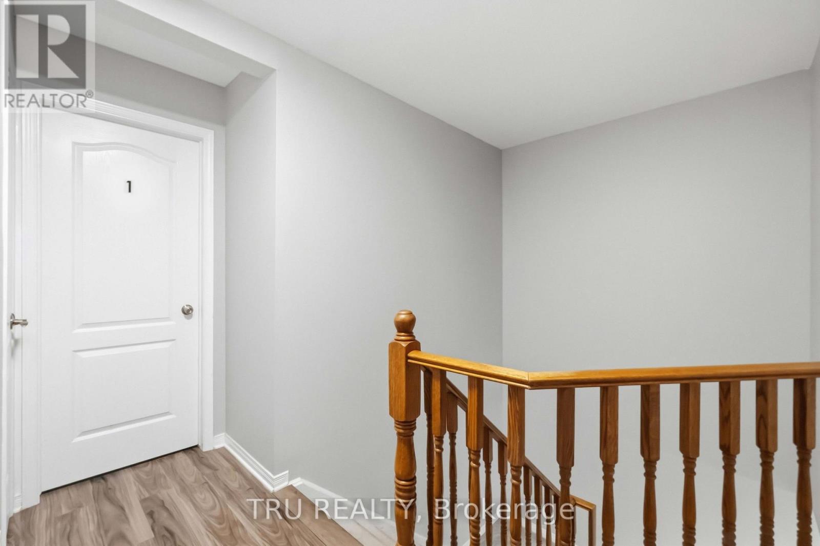 62 Hunter'S Glen Crescent — photo 17