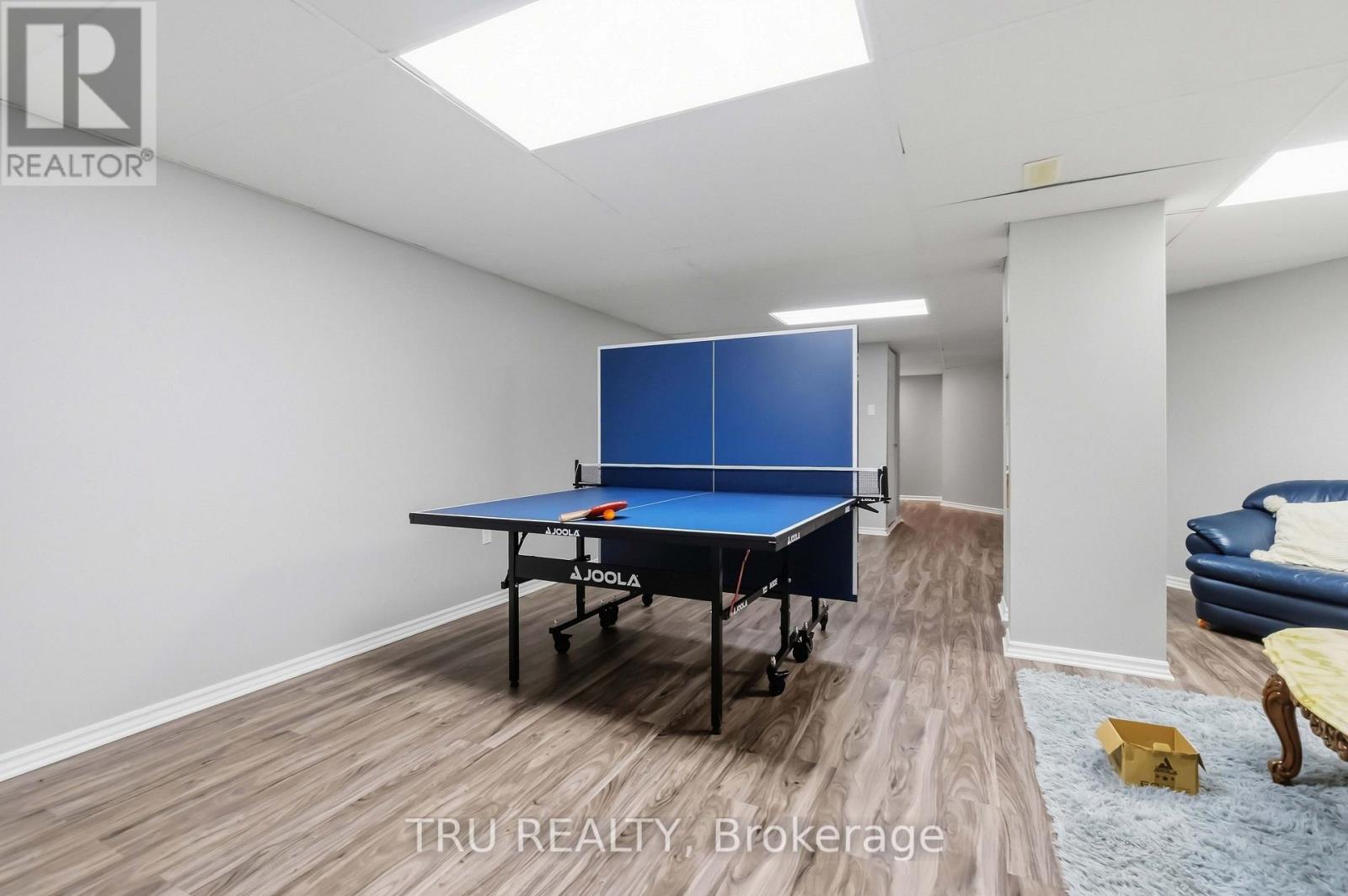 62 HUNTER'S GLEN CRESCENT - 32