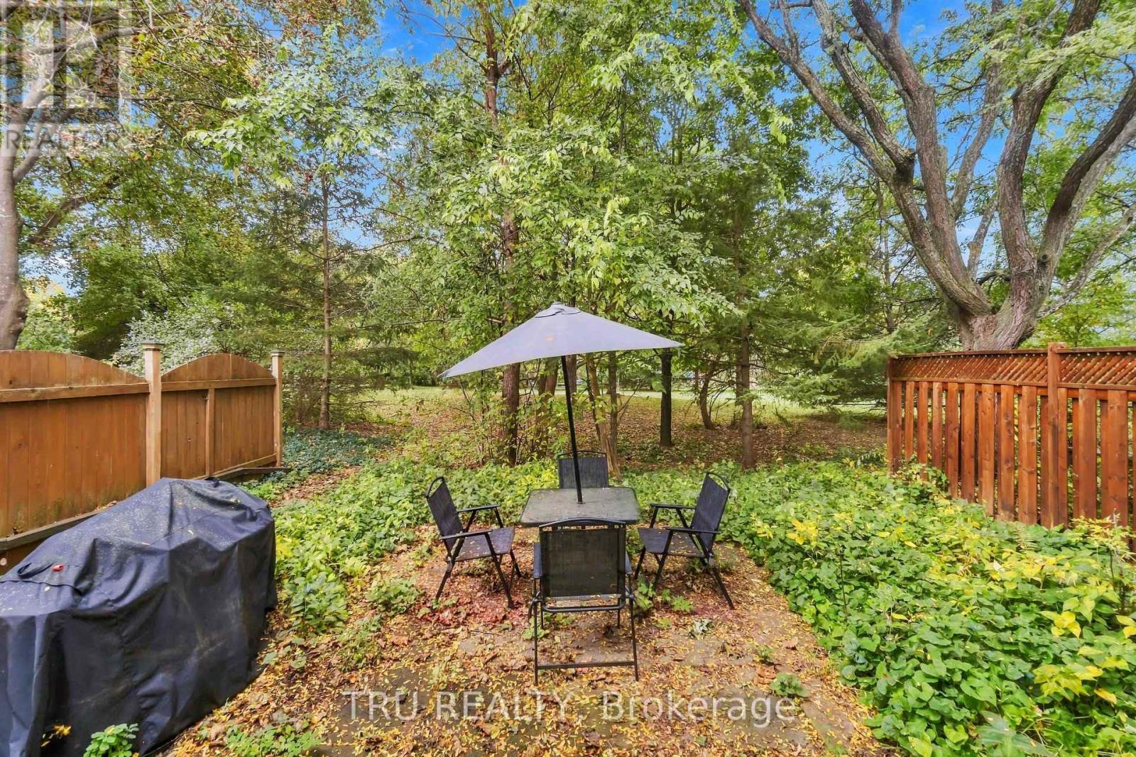 62 Hunter'S Glen Crescent — photo 33